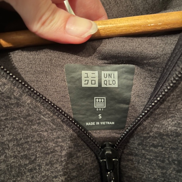 Uniqlo black hoodie - Picture 3 of 3
